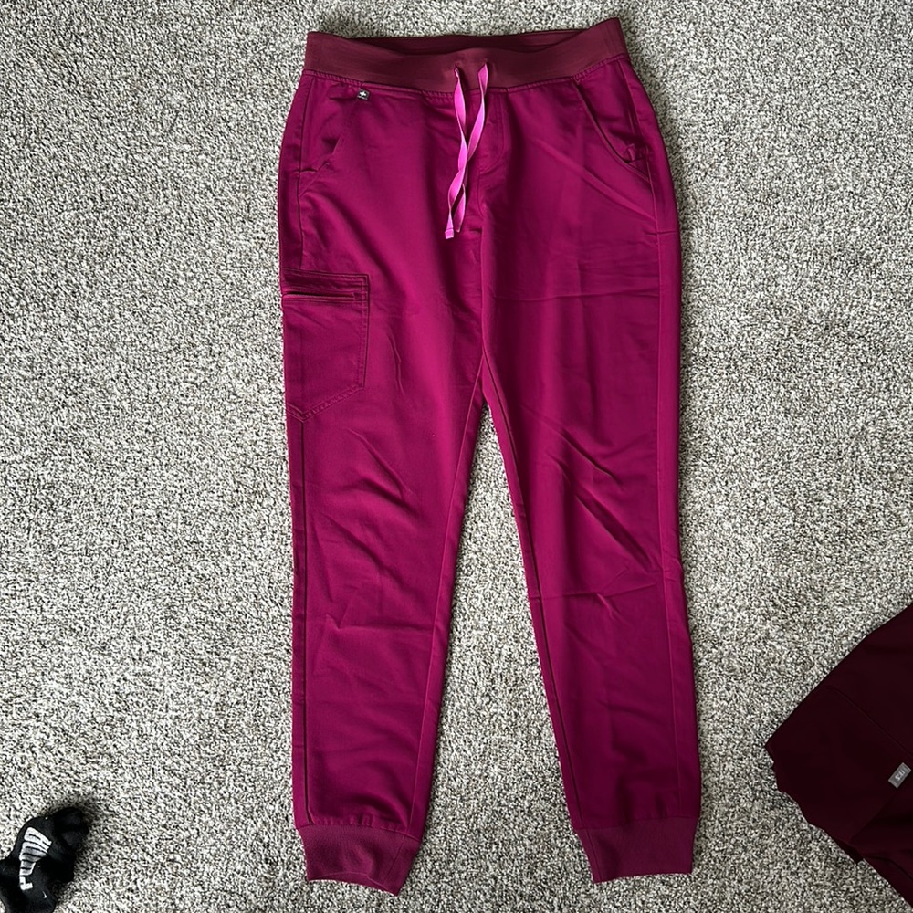 FIGS scrub pants